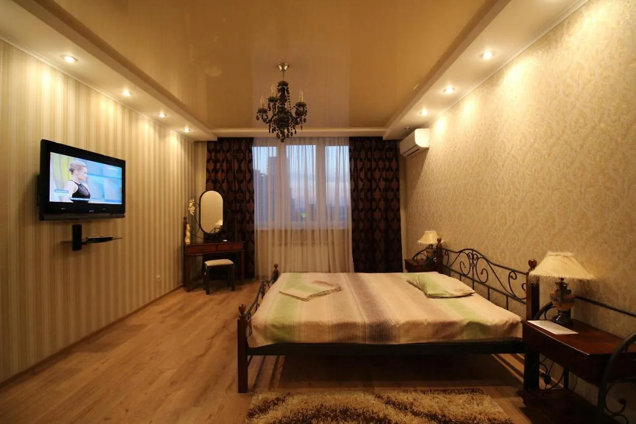 Panoramic View Lux Apartment On Metro Osokorky Kijev